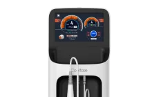 クールフェイスのスキンパリング施術で使用する機器