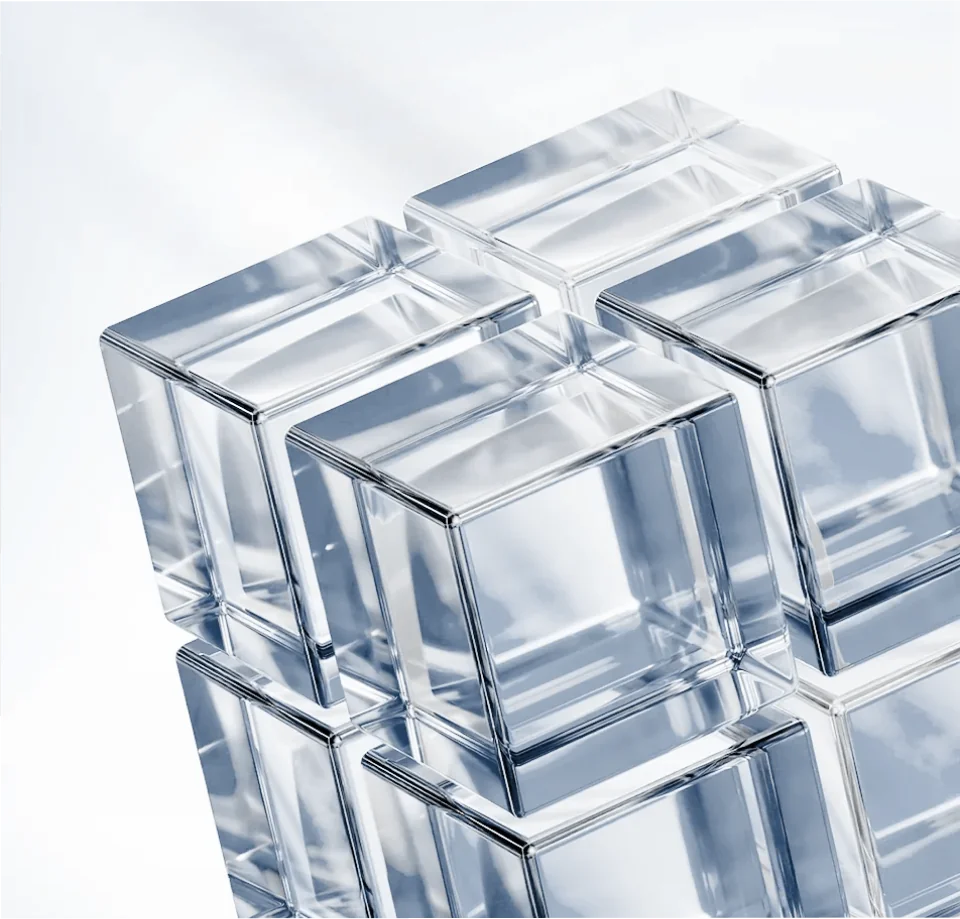 透明な立方体が組み合わさった抽象的なイメージです。